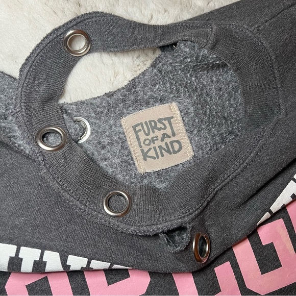 LF Furst Of A Kind University Of Oregon Cropped Grey & Pink Cutoff Sweatshirt - Picture 5 of 9